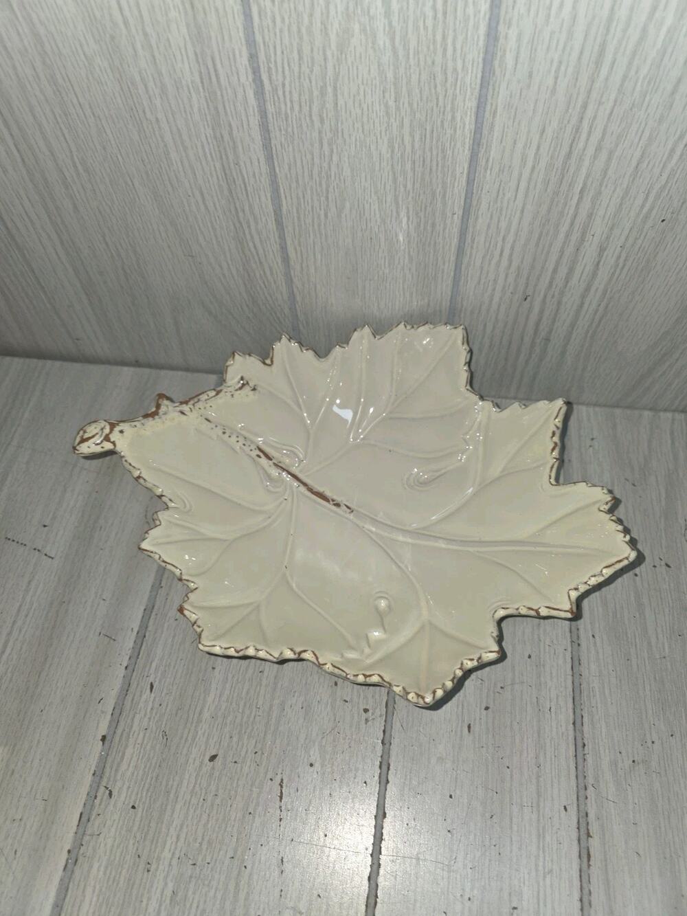 Vtg Vietri Italy Off White Gold Grape Leaf Jewlery Makeup Bowl Catch All Dish